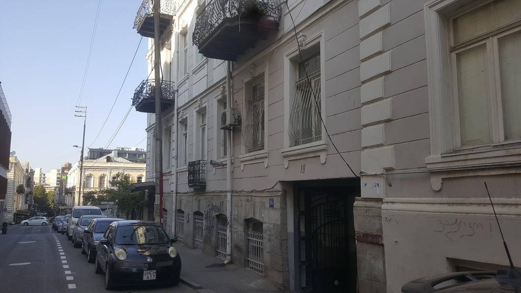 Old Tbilisi Trio Apartments Dış mekan fotoğraf