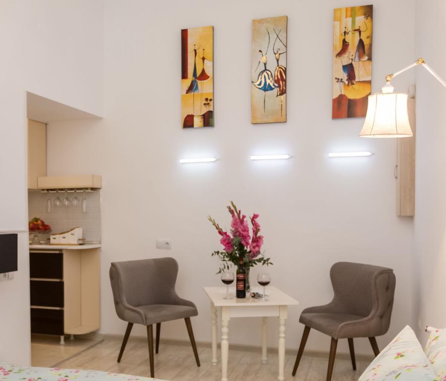Old Tbilisi Trio Apartments Dış mekan fotoğraf