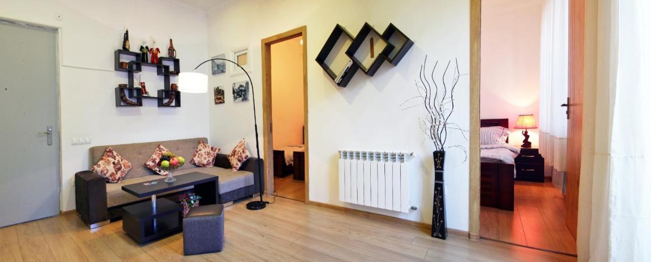 Old Tbilisi Trio Apartments Dış mekan fotoğraf