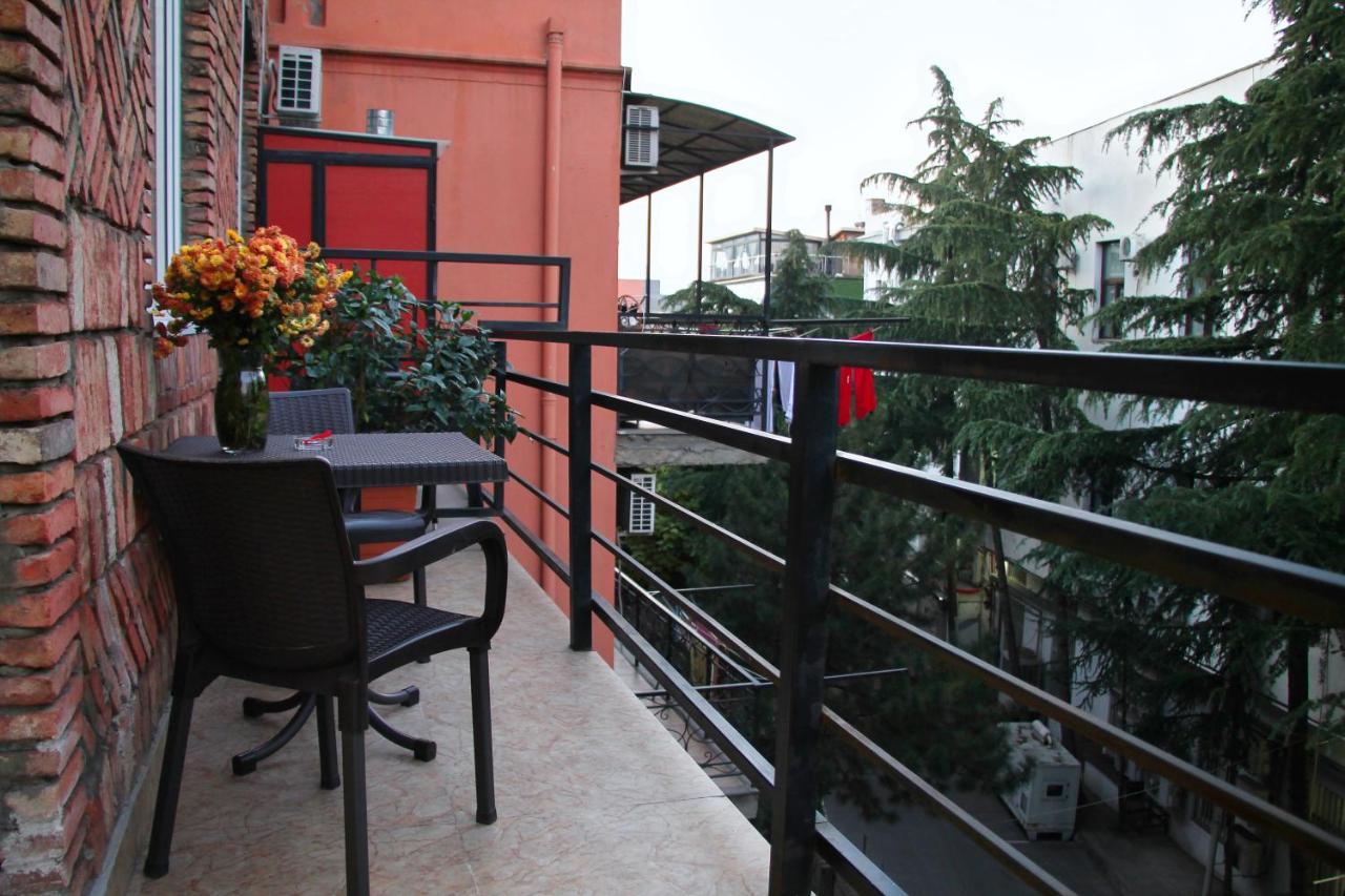 Old Tbilisi Trio Apartments Dış mekan fotoğraf